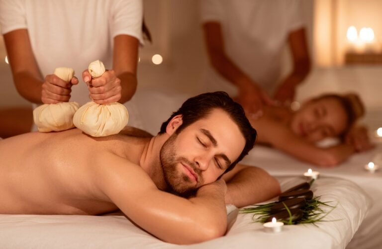 2 Thai Massage with Aromatherapy (male only)
